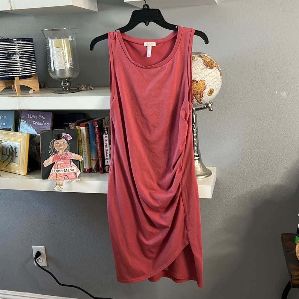 Pink dress scrunched slit